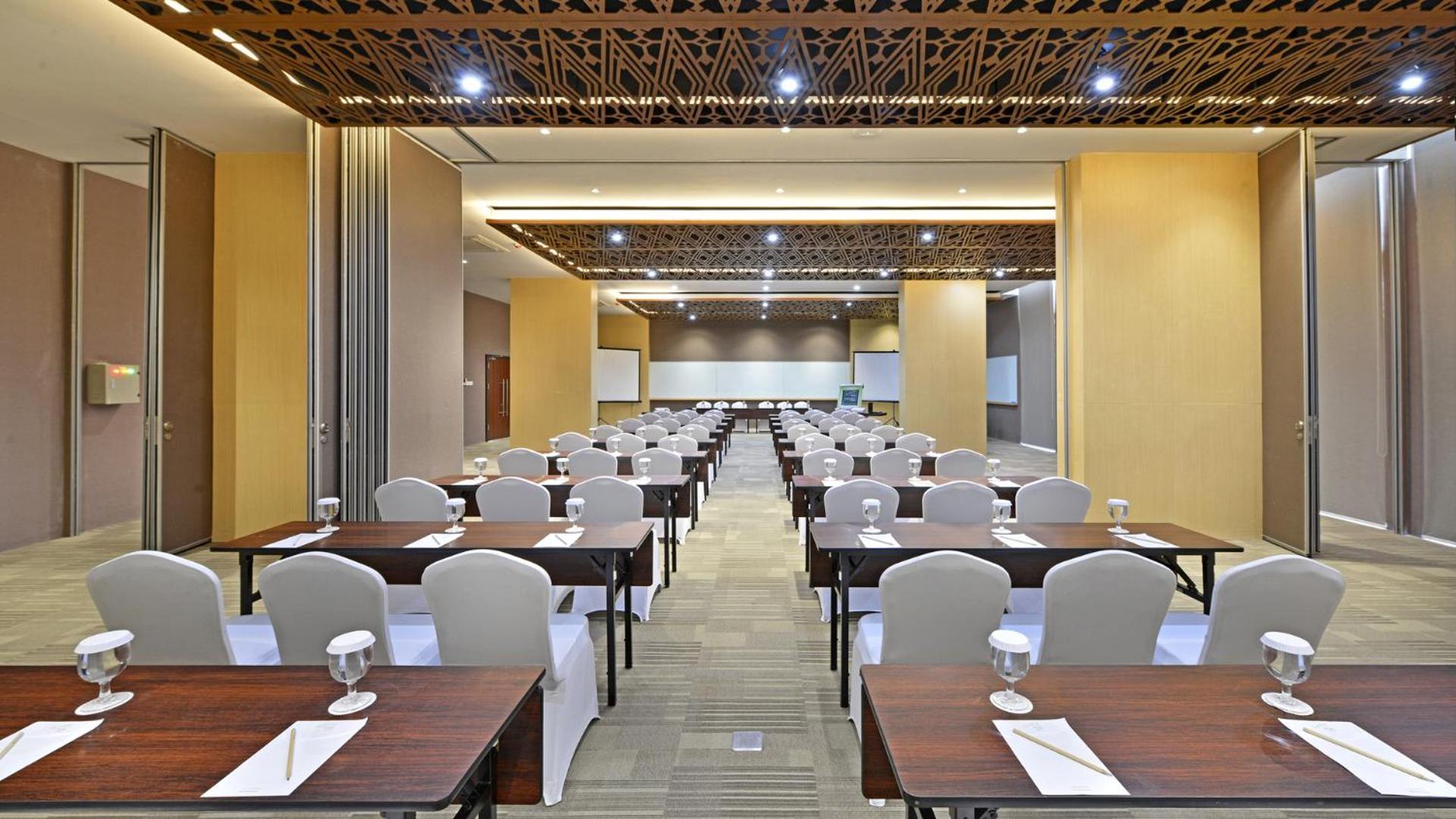 Whiz Prime Hotel Khatib Sulaiman Padang Екстер'єр фото