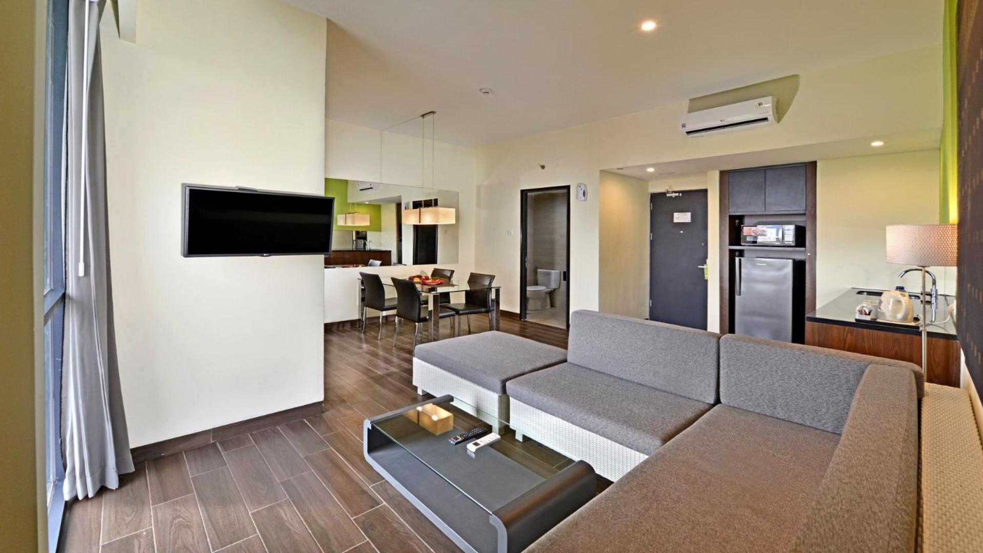 Whiz Prime Hotel Khatib Sulaiman Padang Екстер'єр фото