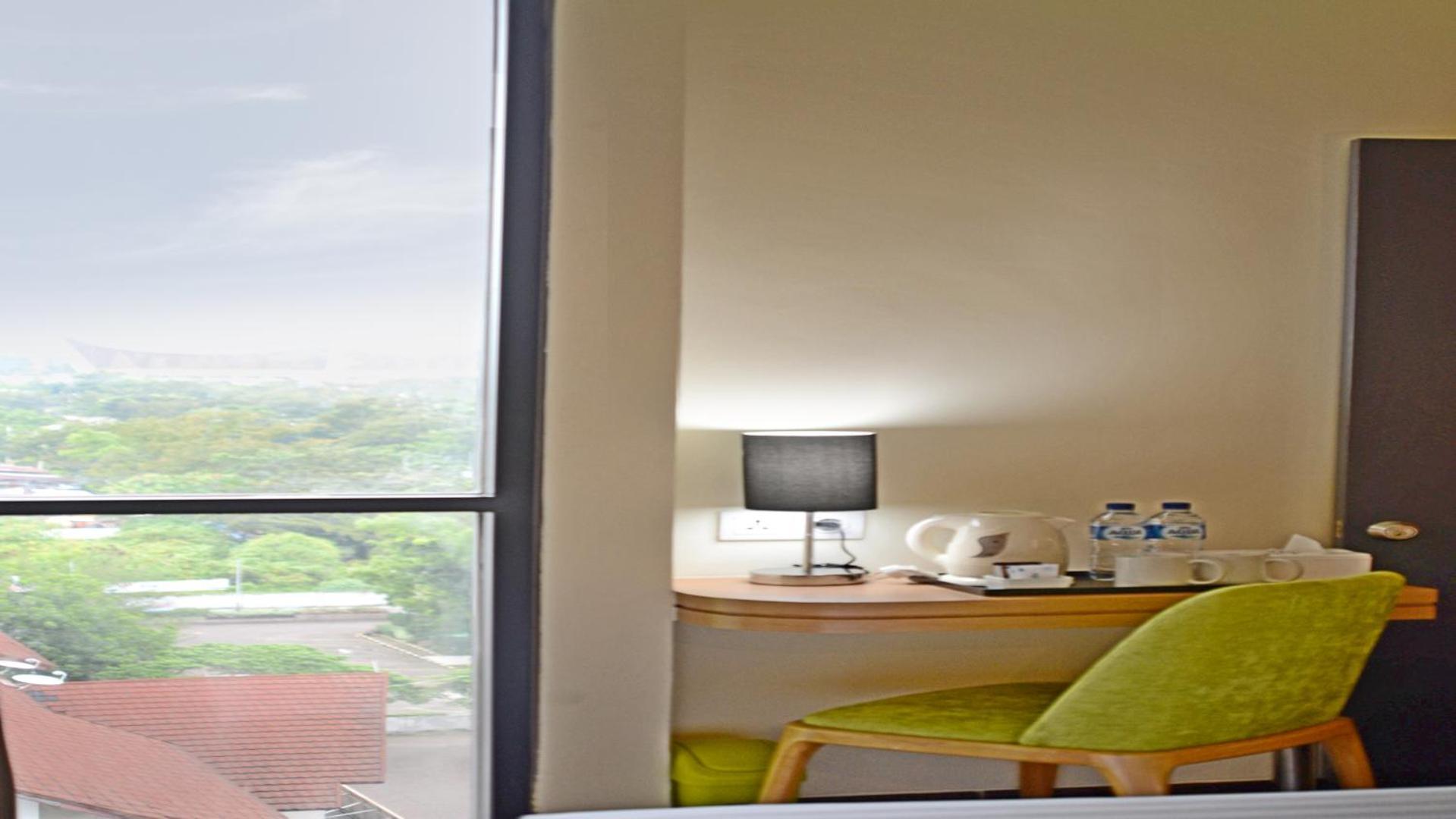 Whiz Prime Hotel Khatib Sulaiman Padang Екстер'єр фото